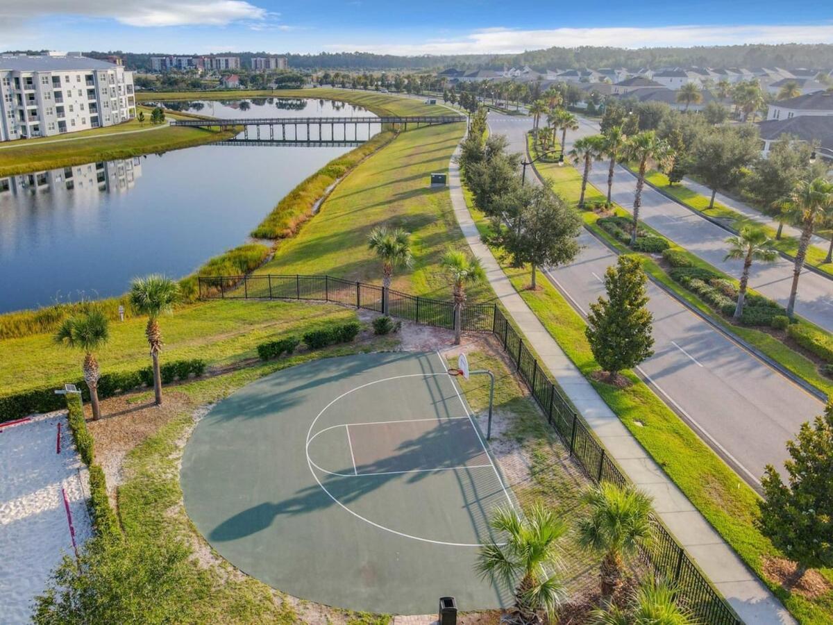 Terrific Thematic Lakeview 2B With 2 Clubhouses 基西米 外观 照片