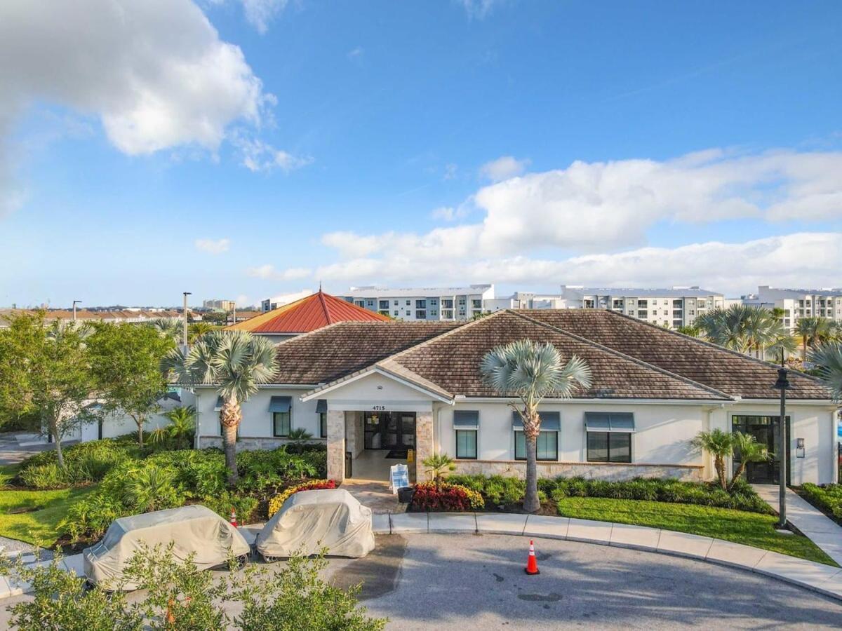 Terrific Thematic Lakeview 2B With 2 Clubhouses 基西米 外观 照片
